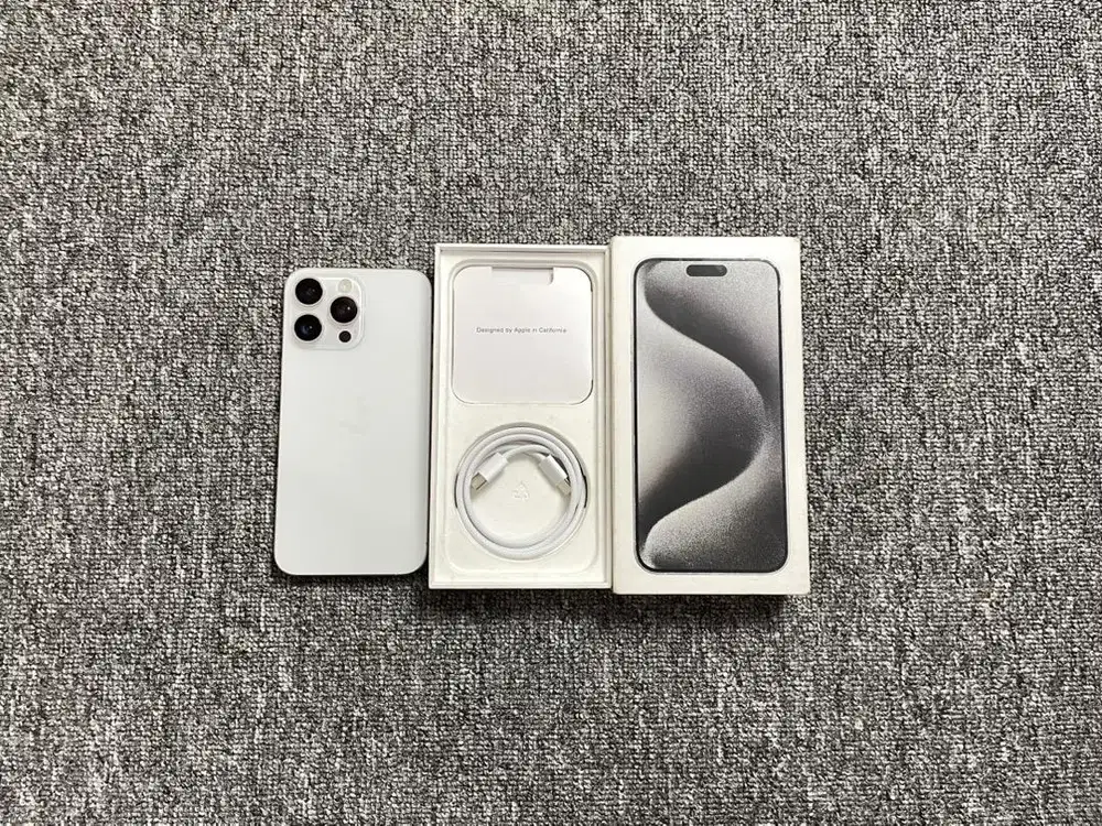 iPhone 15 Pro Max 256 GB iBox