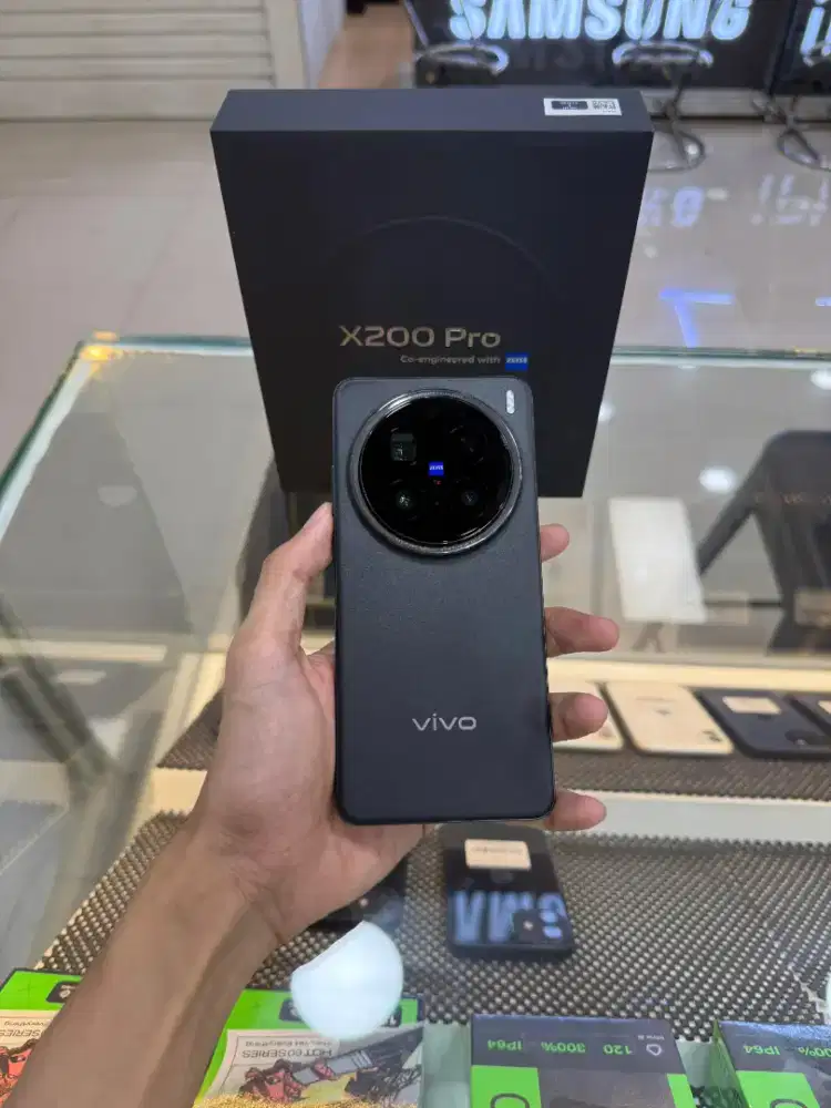 VIVO X200 PRO 16/512 GB BLACK LIKE NEW