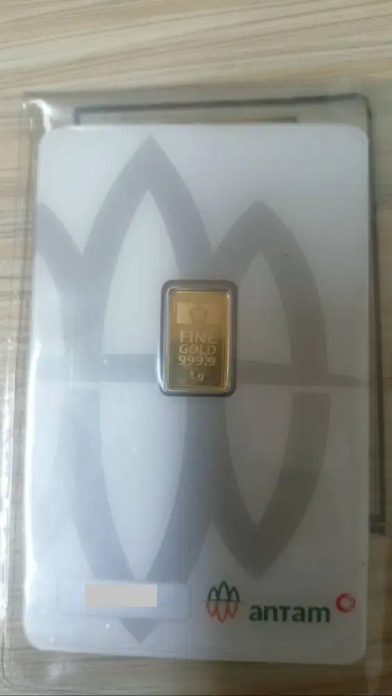 Emas antam 10, 1, dan 2 gram