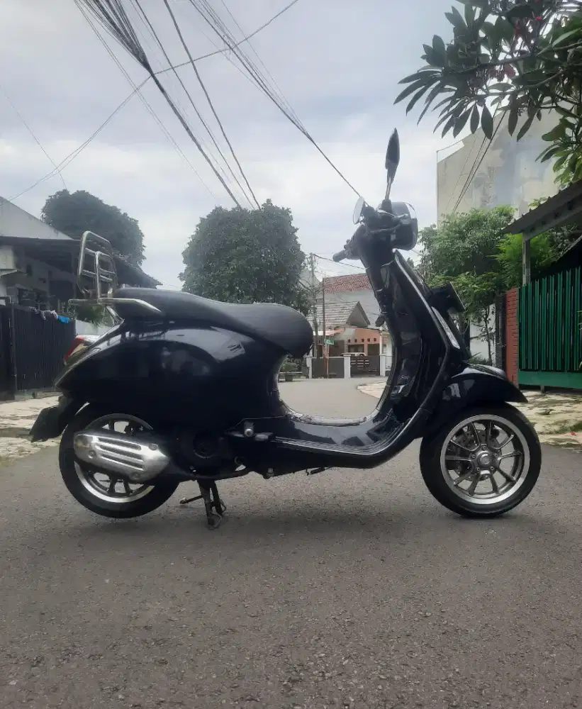 Di Jual Vespa Primavera IGET150ABS tahun 2020