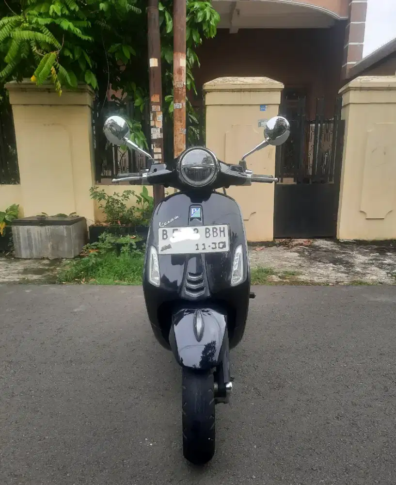 Di Jual Vespa Primavera IGET150ABS tahun 2020