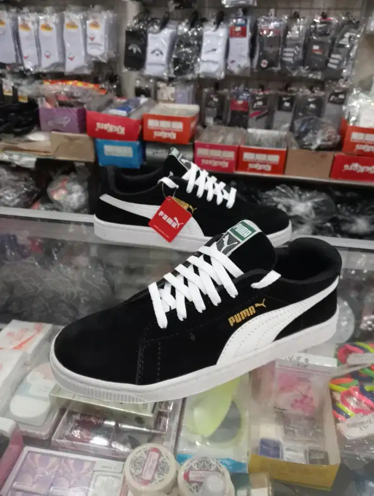 Sepatu bahan suede murah