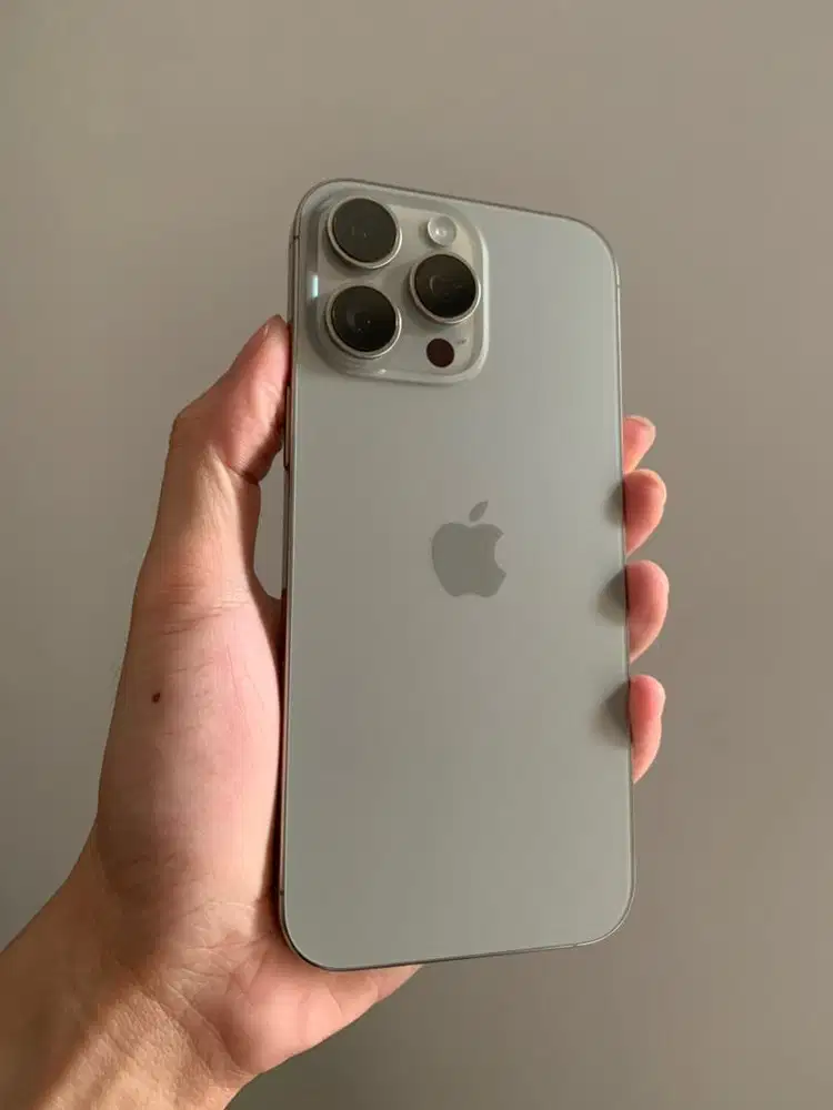 iPhone Pro max 256Gb natural titanium OKT 2026