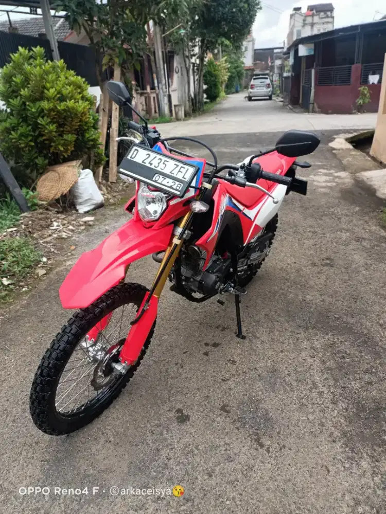 Dijual Honda crf 150 tahun 2023 kilomter 1300
