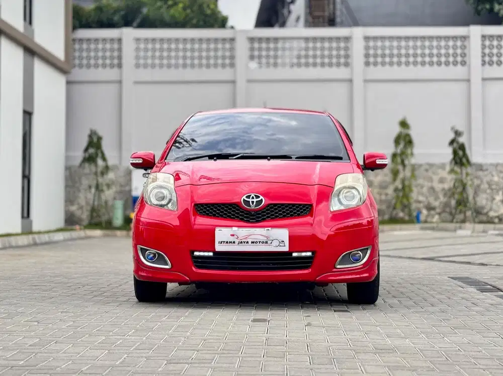 Toyota Yaris E AT th 2011 #istana jaya motor