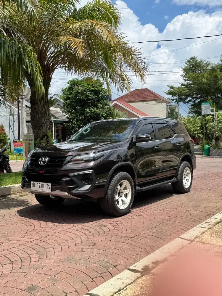 Fortuner TRD sportivo 2.4 2017 AD Solo