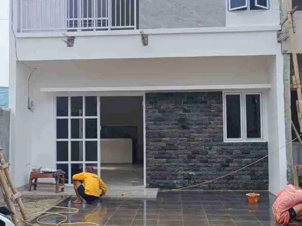 Rumah cluster mewah unit on progres dinding ful batamerah dijatibening lokasi strategis dekat stasiun LRT Jatibening bebas banjir