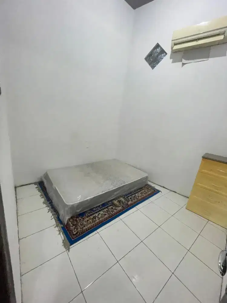 KOS PUTRI BARU RENOVASI – NYAMAN, BERSIH & SIAP HUNI