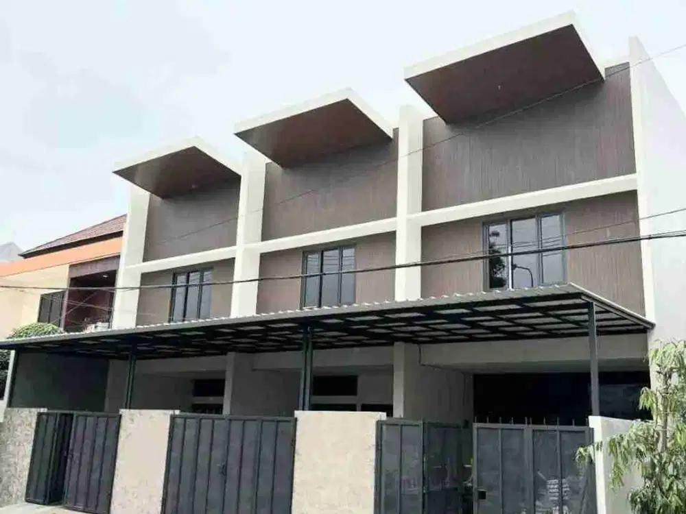 Baru Gress‼️Rumah Tenggilis dekat Ubaya