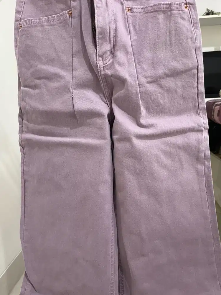 Celana ungu Madelisa