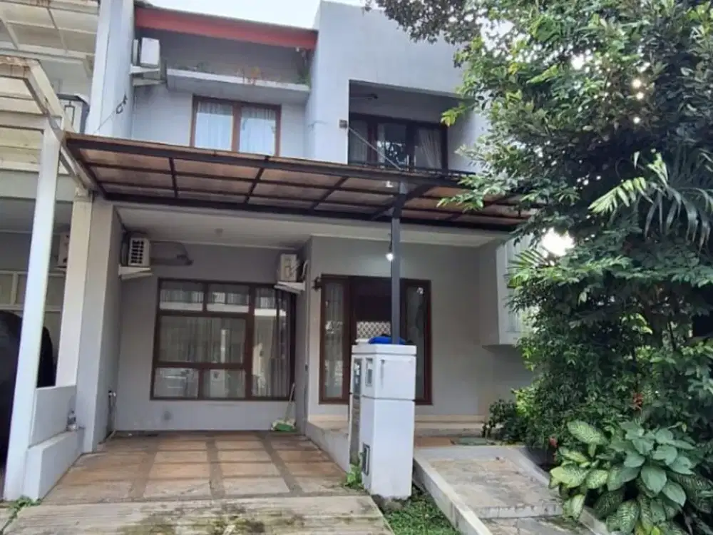 Rumah di sewakan posisi hook di Bintaro Sektor 9