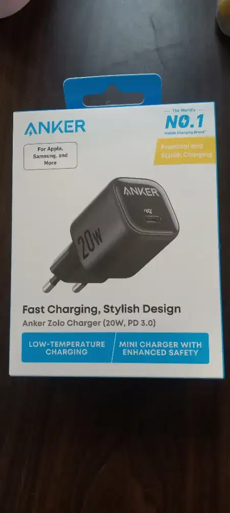 ANKER Zolo Charger 20W 
A2699L11 - Black