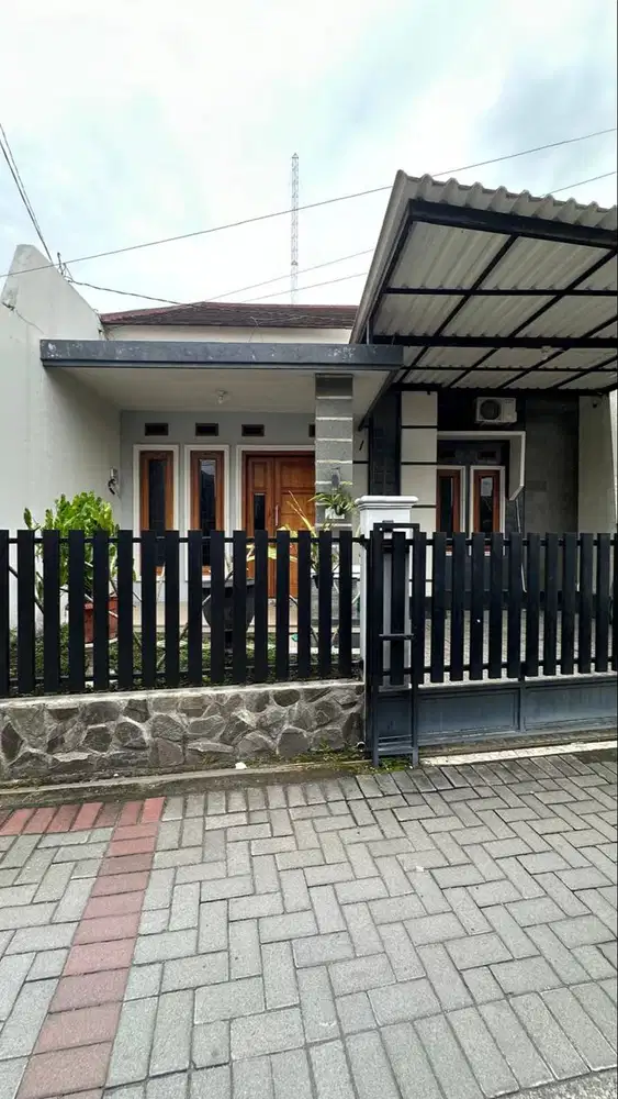 Rumah Tinggal Lokasi Strategis Dekat Hotel Hyatt Sleman