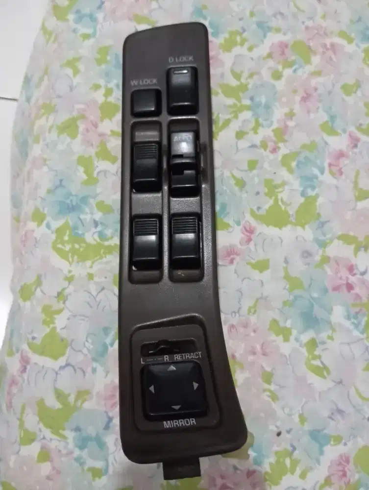 Toyota crown control panel door sistem