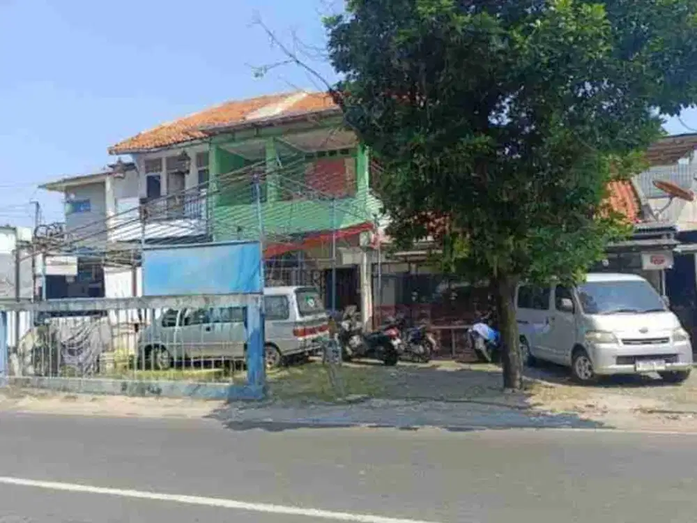 Di Jual rumah 2 lantai 7 kamar tidur lokasi strategis di Pesanggrahan Jakarta Selatan