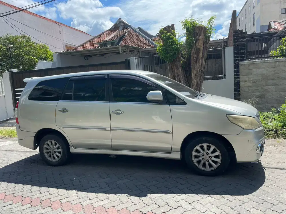 Toyota Kijang Innova 2012 Diesel