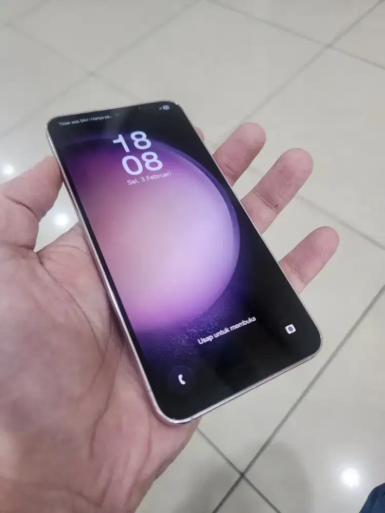 Samsung s23 8/256 resmi Indonesia kondisi mulus terawat sangat