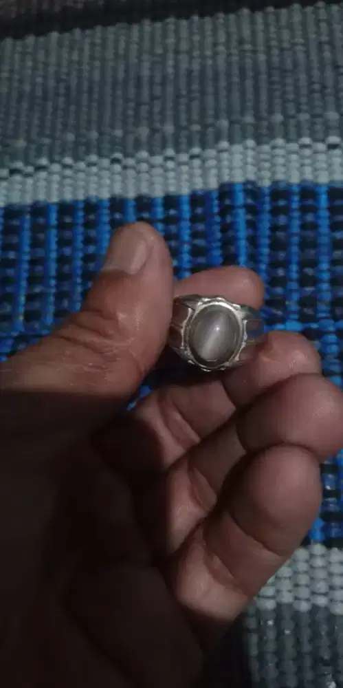 BATU AKIK MATA KUCING