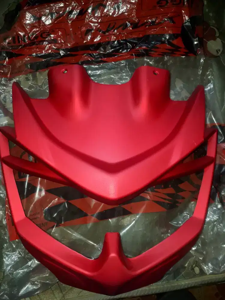 Tutup depan body kaca NMAX RED