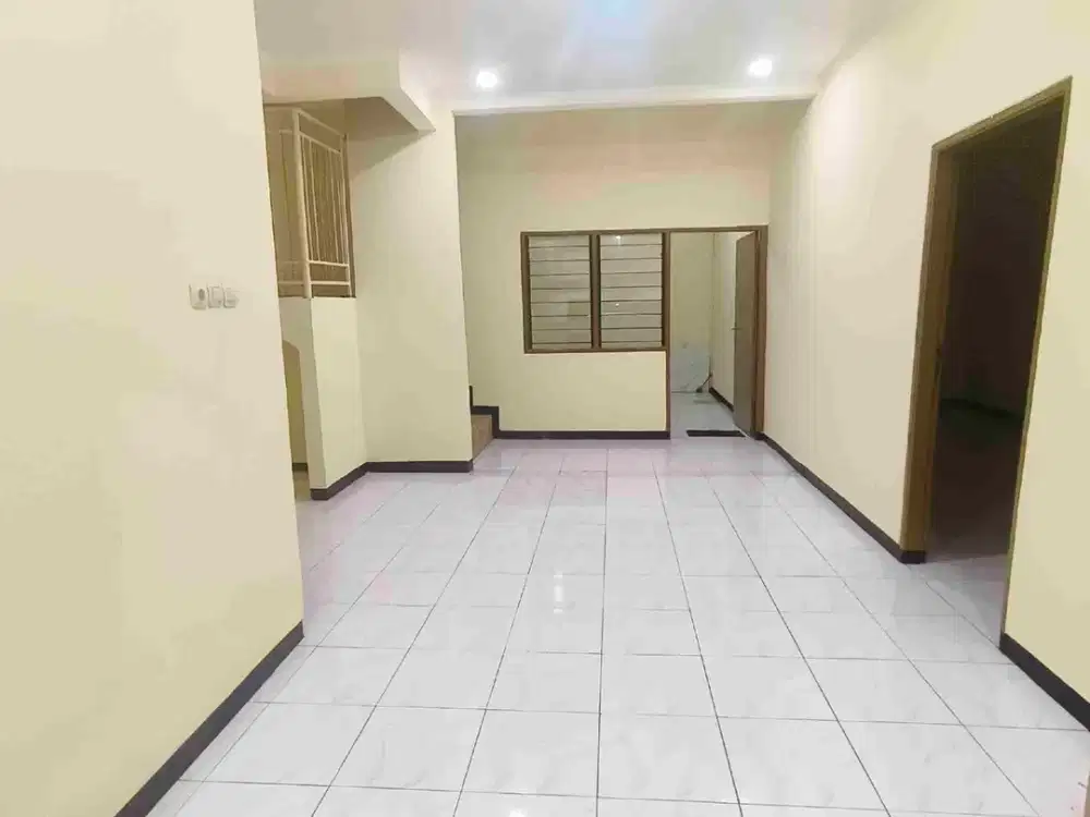 Sewa Rumah Baru Renov Perumahan Lebak Indah Kenjeran