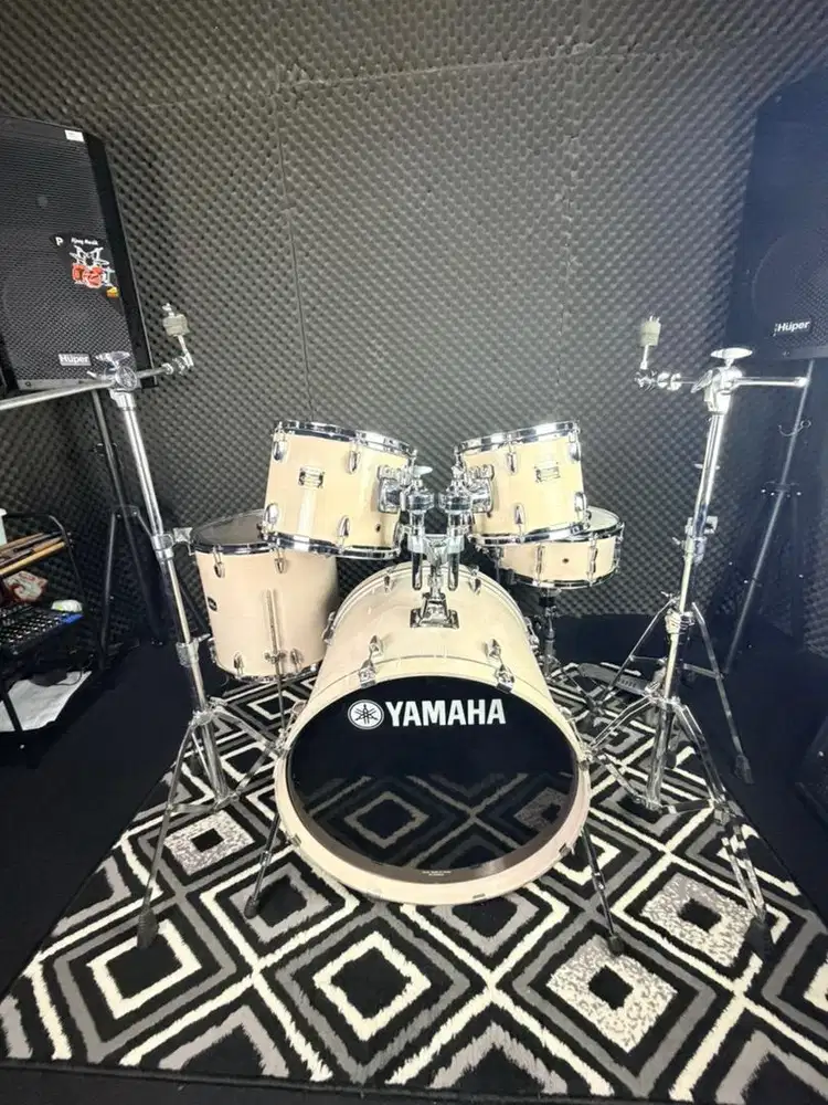 Yamaha tour custom white sakura