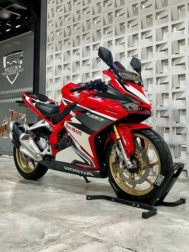 Odo 10rb tipe tertinggi!!Honda CBR 250 ABS SP QS th 2022 - Ayu Mustika