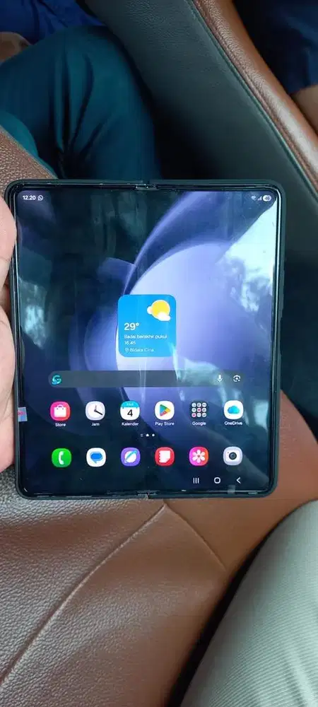Samsung Z Fold 5