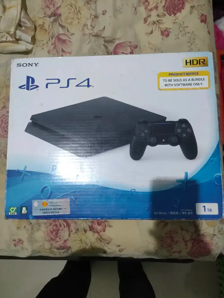 Jual ps 4 langkap jarang dipakek