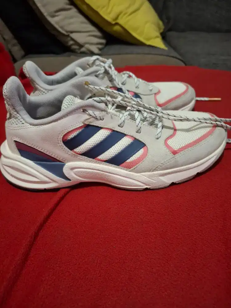 Adidas shoes second