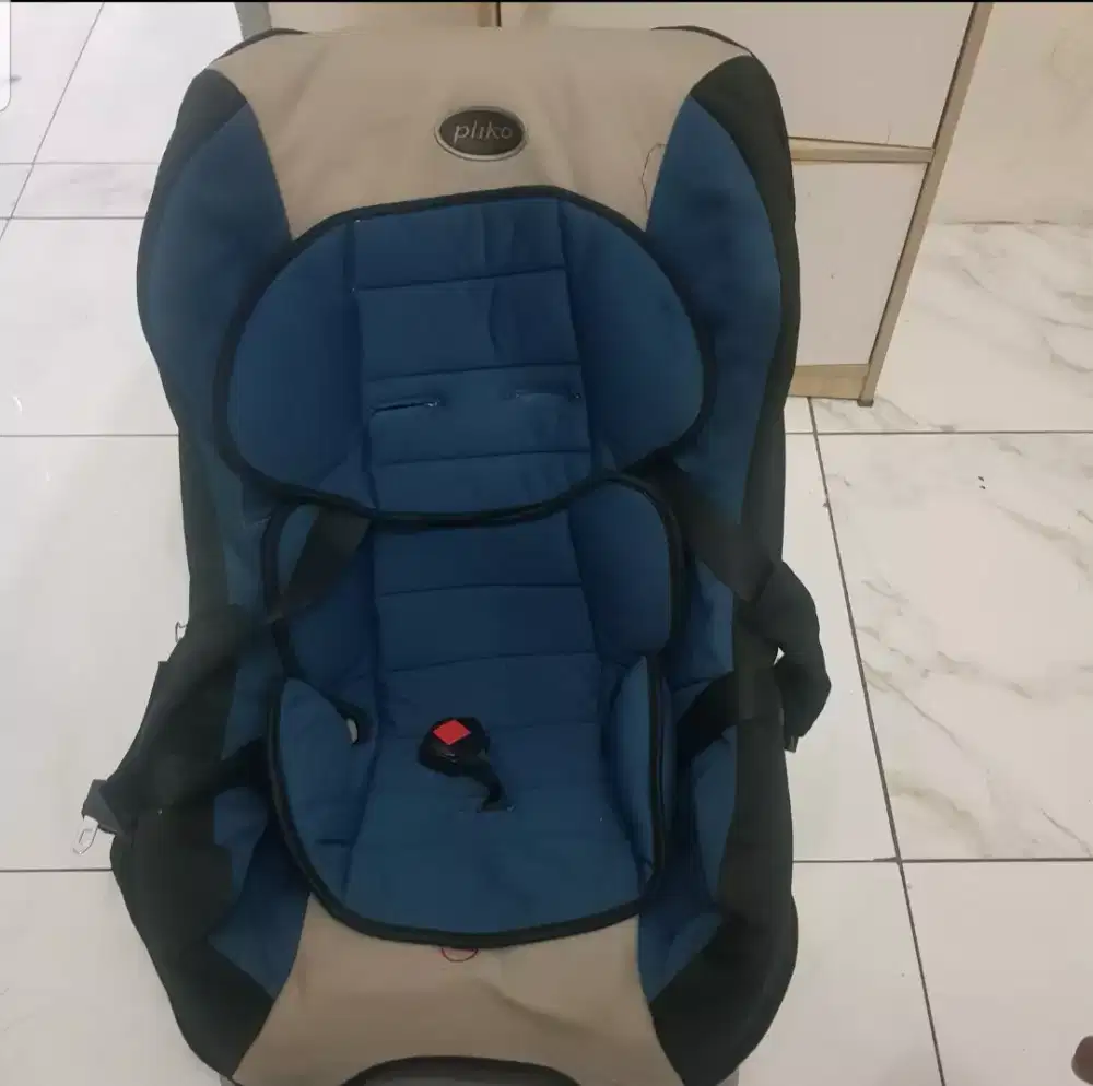 Carseat Pliko warna biru