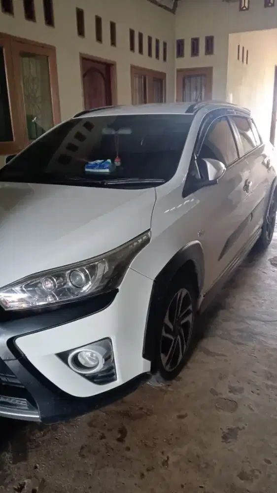 JUAL MOBIL YARIS TAHUN 2017