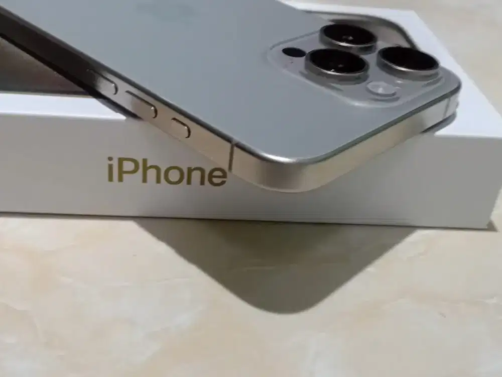 iPhone 15 Pro Max like new