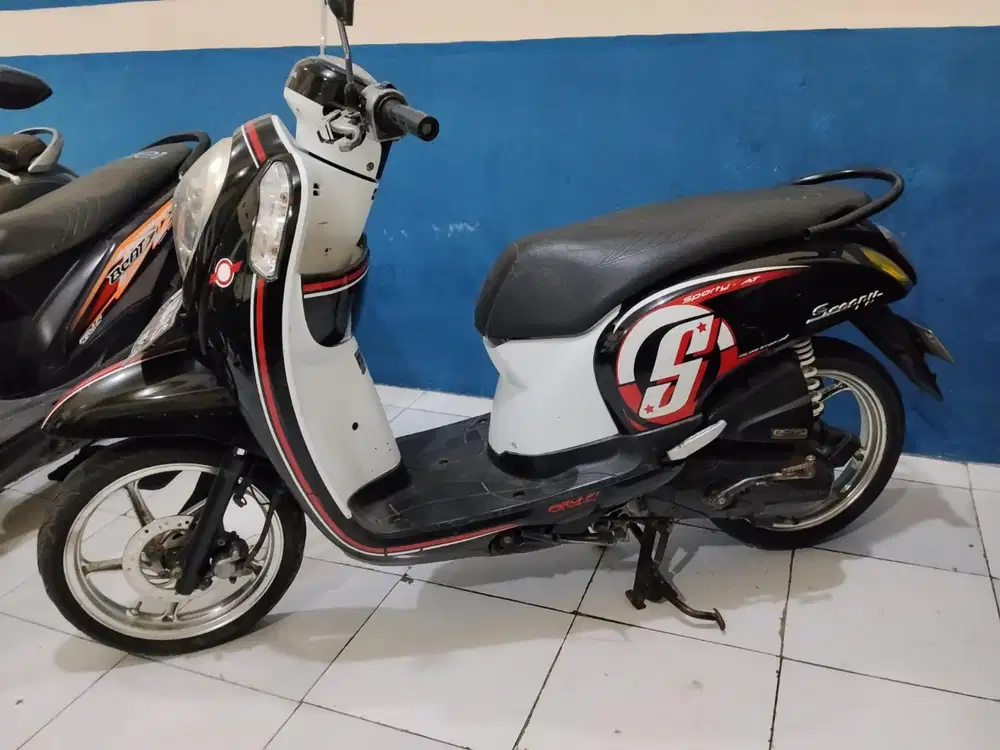 dijual Honda Scoopy 2015 full orisinil