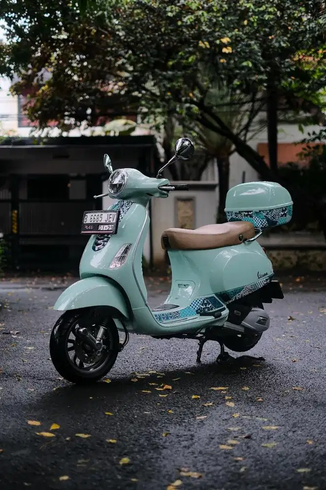 VESPA LX 125 BATIK EDITION 2023