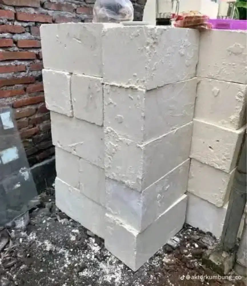 Batu kumbung pondasi