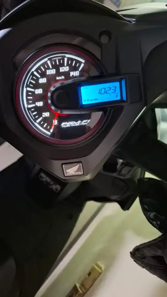 Beat deluxe 2025 km 150 tipe tertinggi istimewa pjk 05 2026 bkn vario