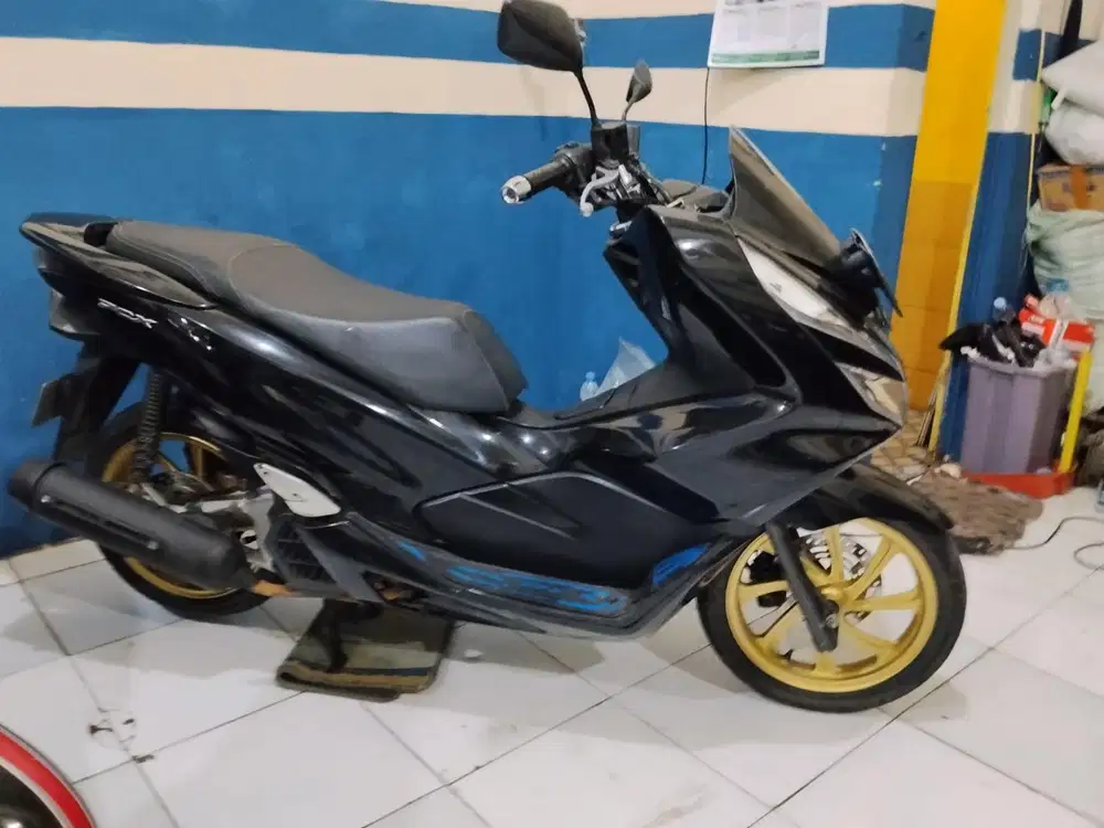 for sale Honda PCX 15Occ 2018 gres full orisinil