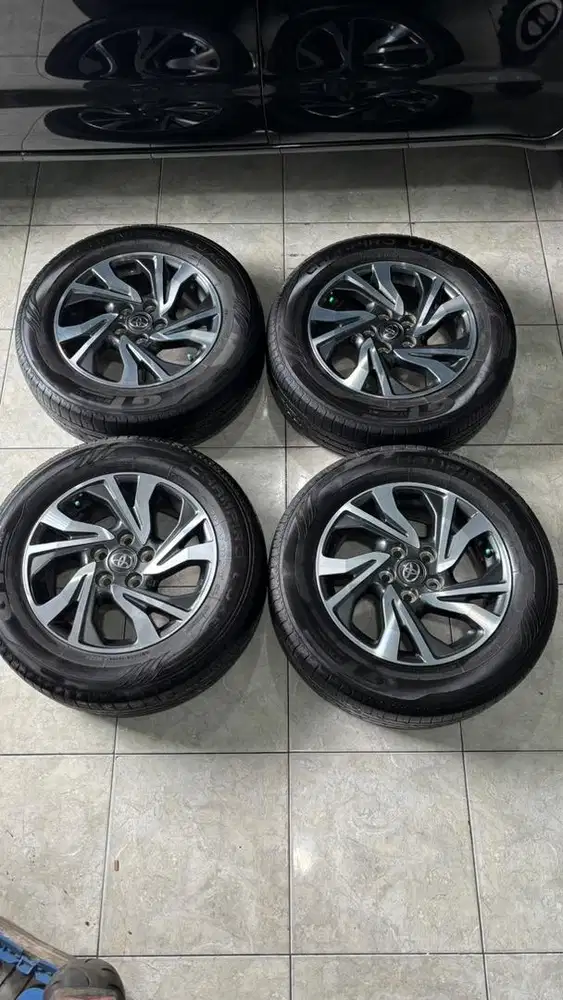 Velg OEM Original PCD 5x114 Toyota Innova Reborn Facelift
