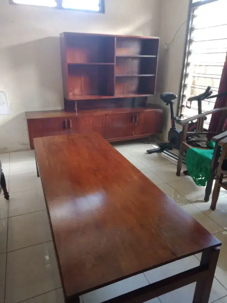 Meja jati  panjang dan bifet jati