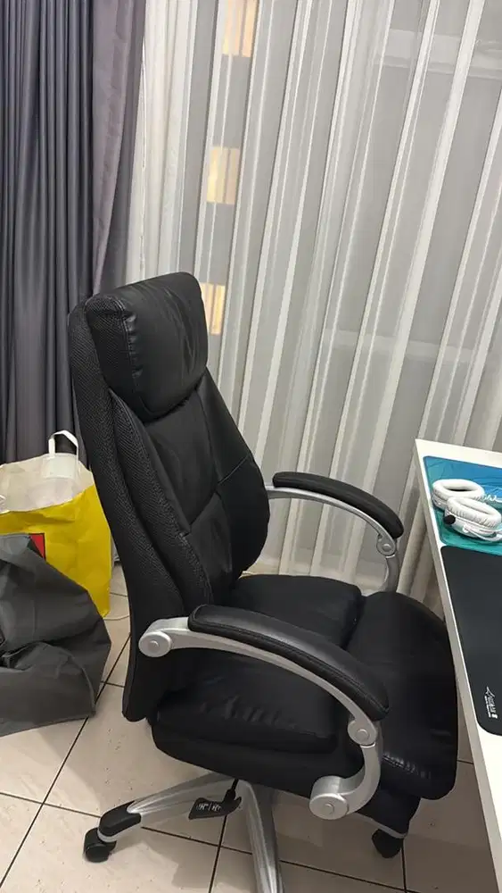 Kursi Kantor Atau Kursi Direktur Informa