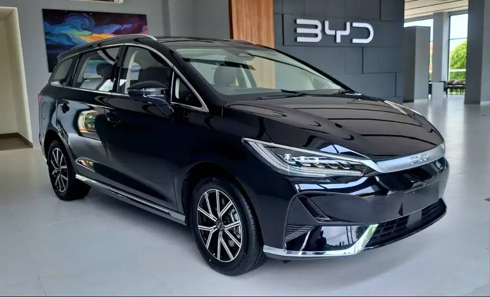 [Mobil Baru] BYD M6