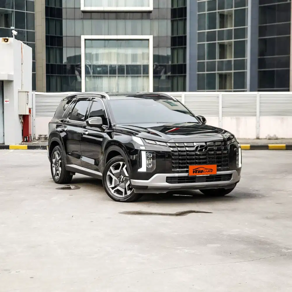 Hyundai Palisade 2.2D Signature 2023 pemakaian 2024 hitam matic solar