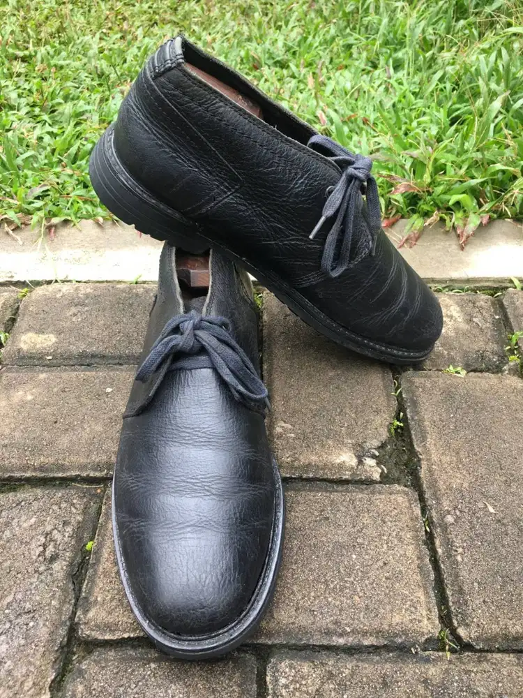 Sepatu second original Kulit Boots Caterpillar