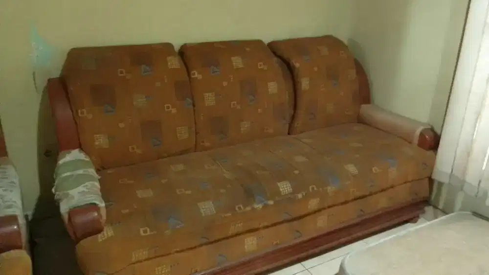 Kursi tamu (3 macam kursi)