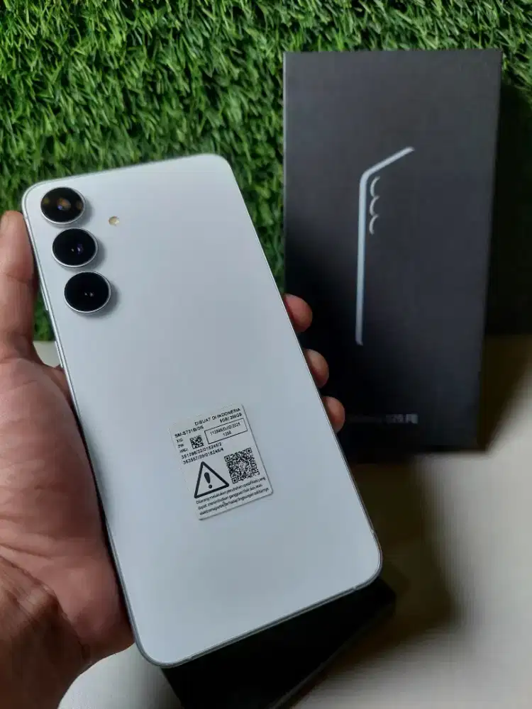 samsung s25FE 8/256gb