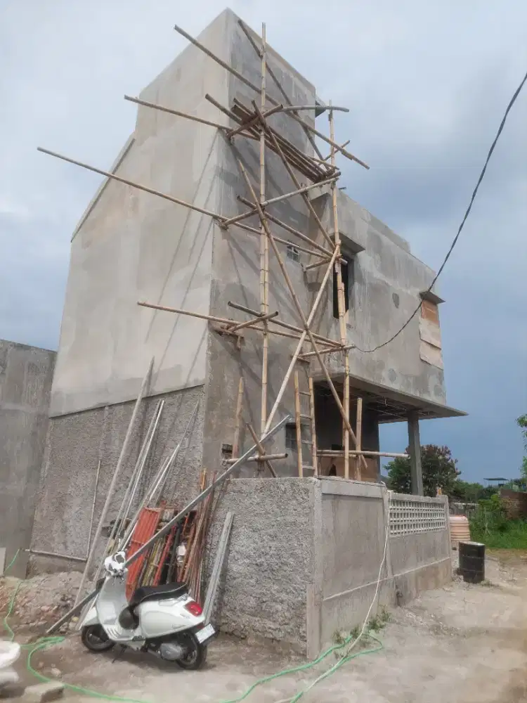 Rumah 2 Lantai + Roof Top Kota Bandung Pembangunan 90%