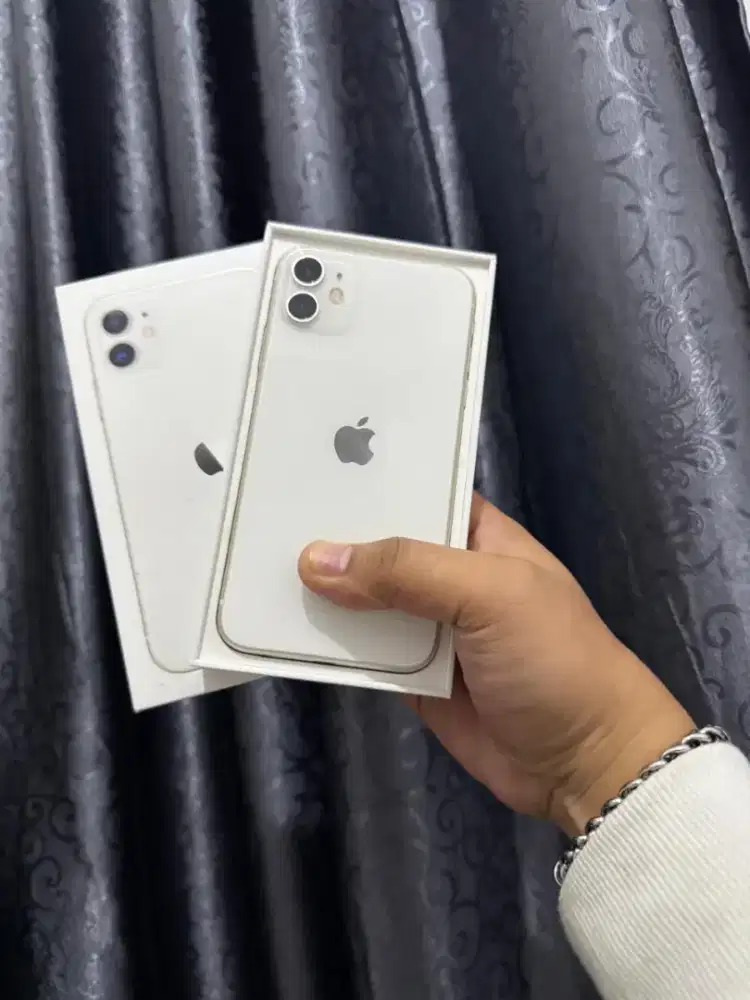 iPhone 11 64gb Fullset Original