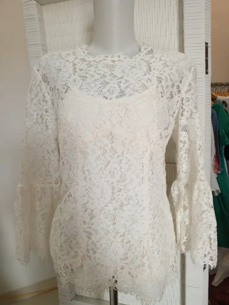 ATASAN BRUKAT PUTIH BARU