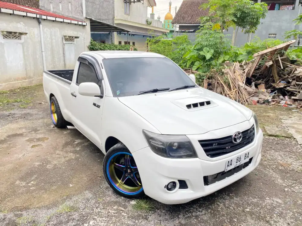 Hilux singcab 4x2 MT