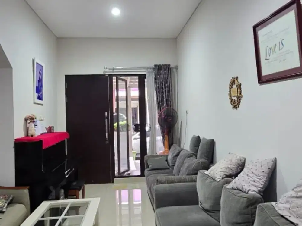 Dijual Cepat Rumah 2 lantai semi Furnish di cluster Asera One South Harapan indah Bekasi